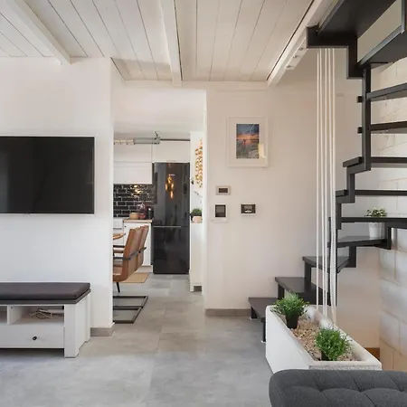Coastal Apartment Makarska